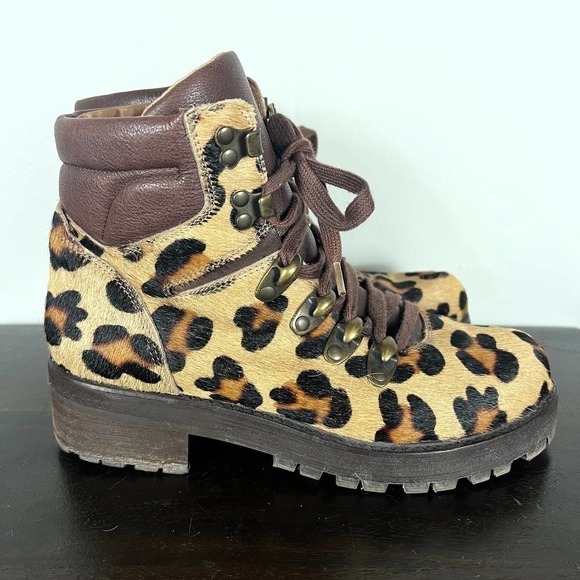 FREE PEOPLE LEOPARD‎ CALF HAIR COMBAT BOOTS WOMEN'S SIZE 37 - Picture 6 of 13